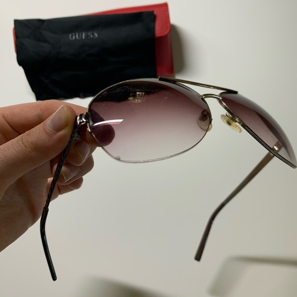 Guess Sunglasses - Picture 6 of 6
